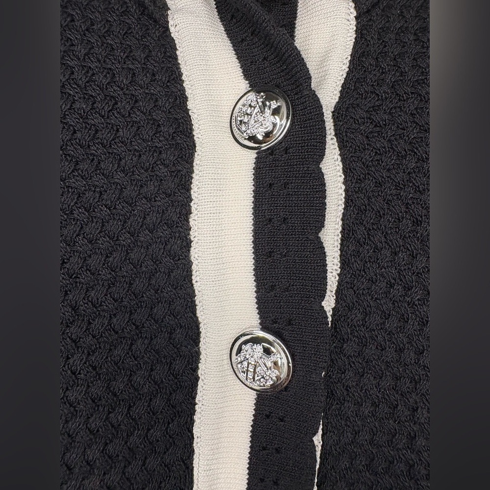 Greenwich V. Korean style black white Collar Sleeveless Knitted vest Tank Tops - Picture 6 of 10